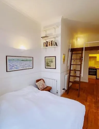 Artist Home In Notting Hill London